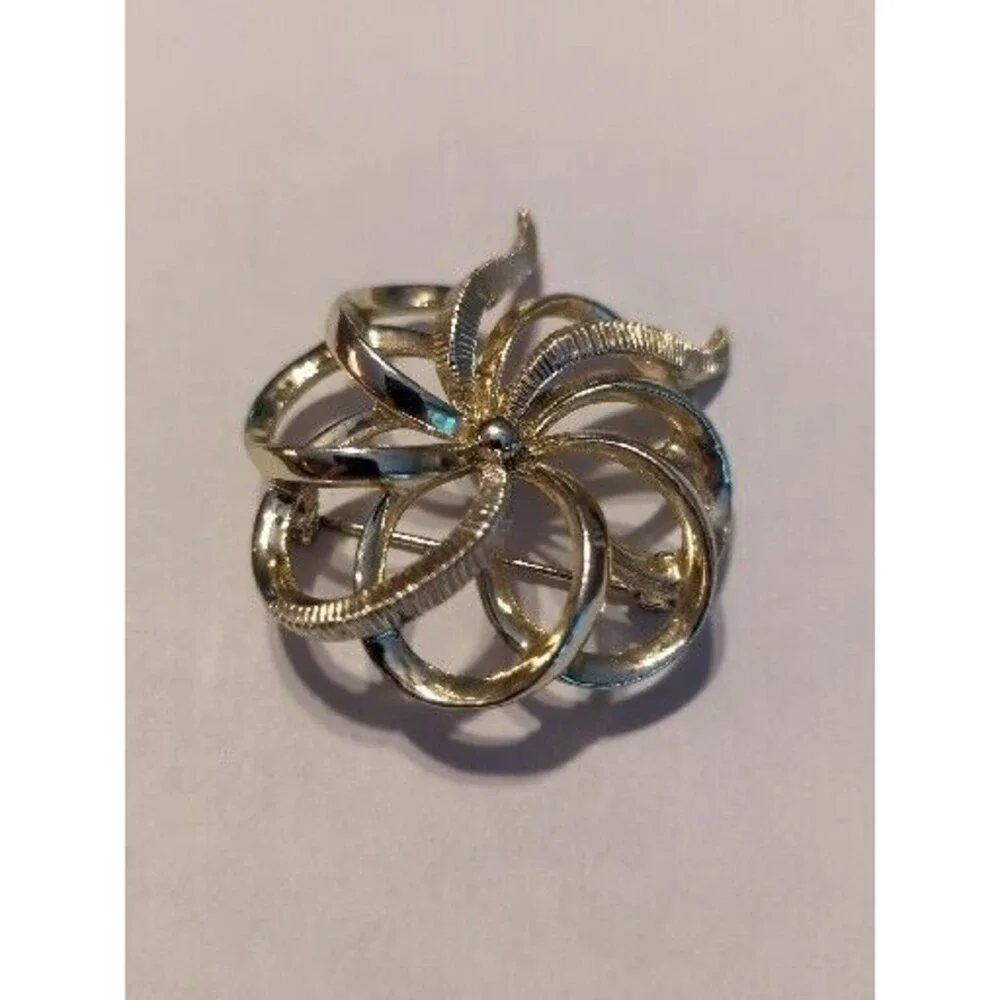 Star Brand Silver Tone Metal Brooch Curved Scroll Loops Circles Vintage